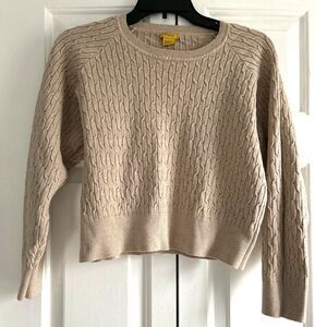 Daisy Beige Cable Knit Cropped Sweater Classic Casual Long Sleeve